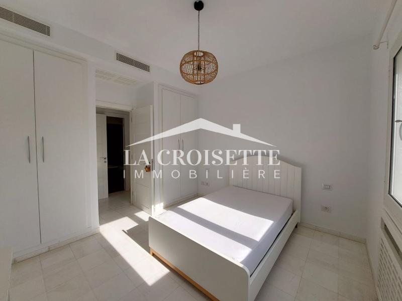 Triplex S+4 avec piscine à Gammarth